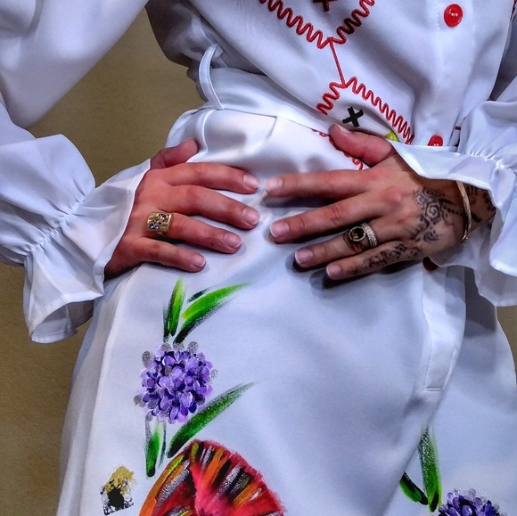 blouse - Picture 14 of 16